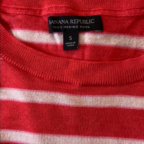 Wool sweaters - Picture 2 of 2